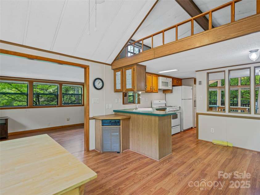 134 Fish Pond Lane, Murphy, NC 28906.  MLS# CAR4259606, YatesRealty ID 13996. 