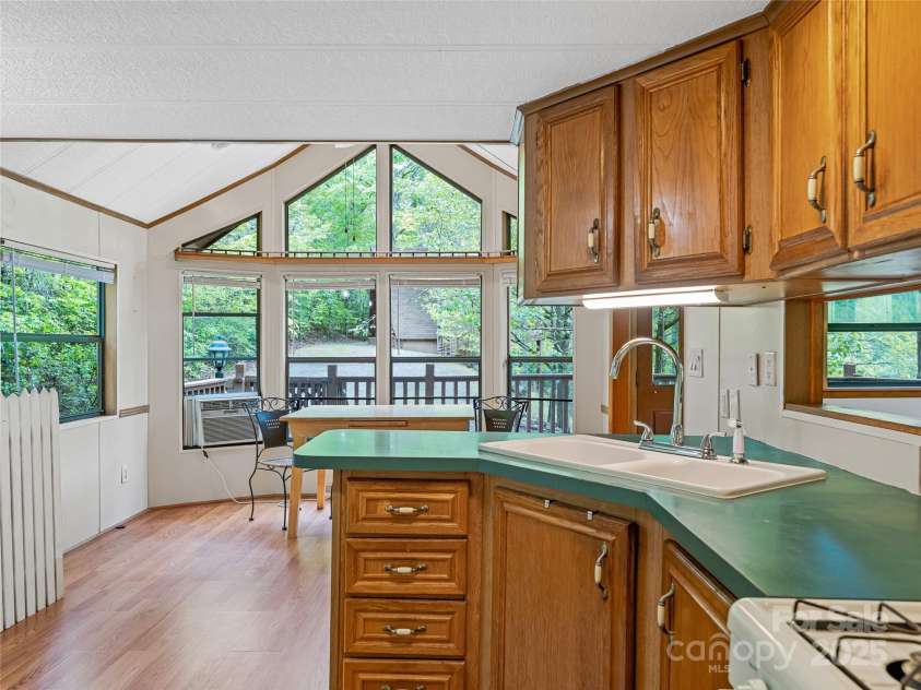 134 Fish Pond Lane, Murphy, NC 28906.  MLS# CAR4259606, YatesRealty ID 13996. 