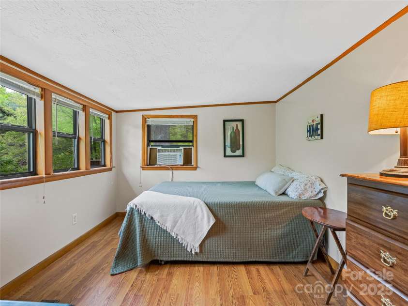 134 Fish Pond Lane, Murphy, NC 28906.  MLS# CAR4259606, YatesRealty ID 13996. 