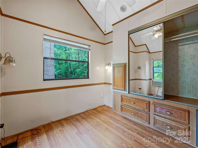 134 Fish Pond Lane, Murphy, NC 28906.  MLS# CAR4259606, YatesRealty ID 13996. 