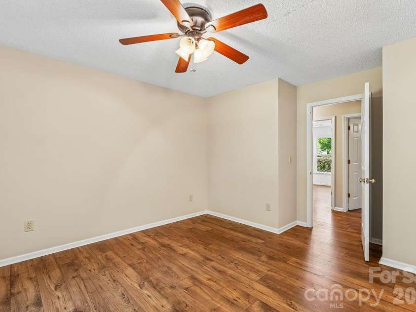 15032 Catawba Circle, Matthews, NC 28104.  MLS# CAR4369229, YatesRealty ID 13997. 
