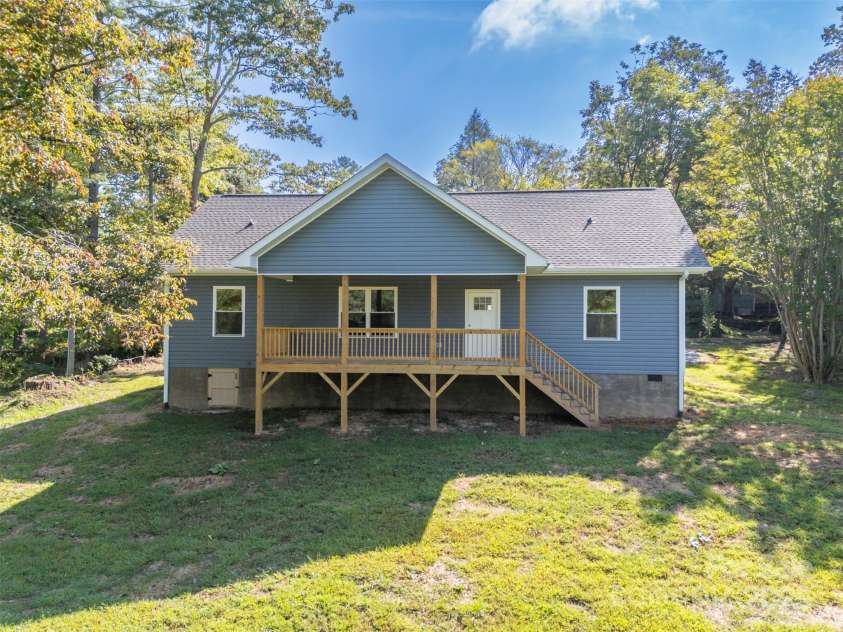 213 Calhoun Street, Hendersonville, NC 28739.  MLS# CAR4304159, YatesRealty ID 14. 