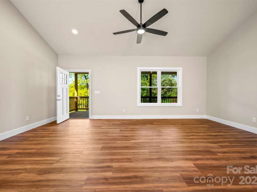 213 Calhoun Street, Hendersonville, NC 28739.  MLS# CAR4304159, YatesRealty ID 14. 