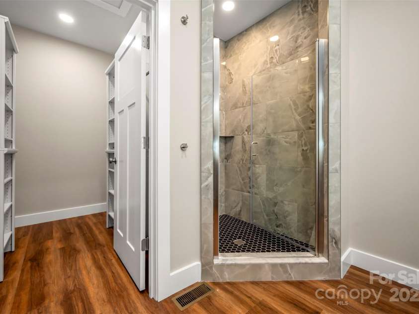 213 Calhoun Street, Hendersonville, NC 28739.  MLS# CAR4304159, YatesRealty ID 14. 