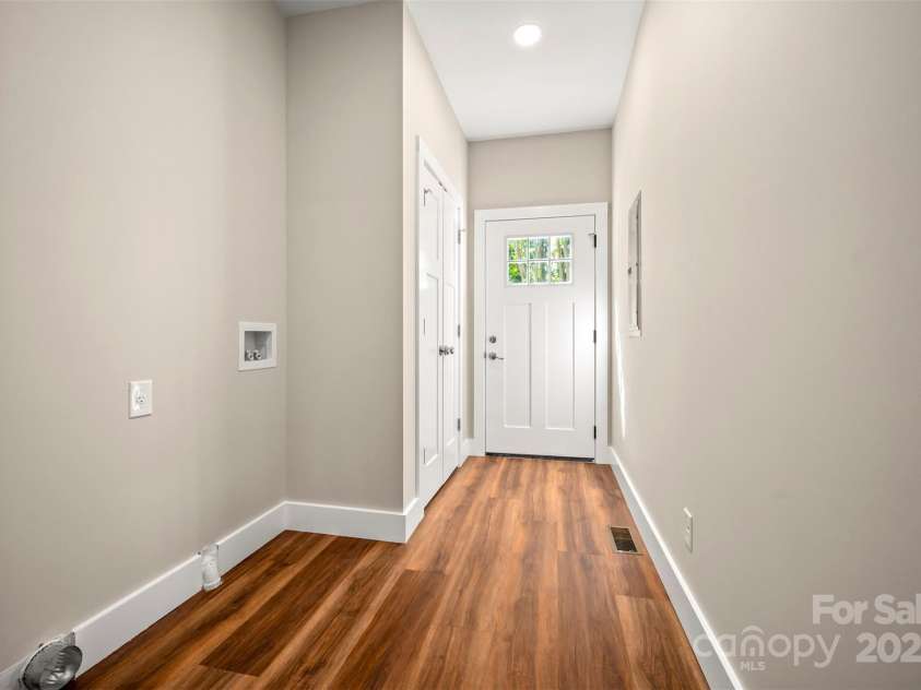 213 Calhoun Street, Hendersonville, NC 28739.  MLS# CAR4304159, YatesRealty ID 14. 