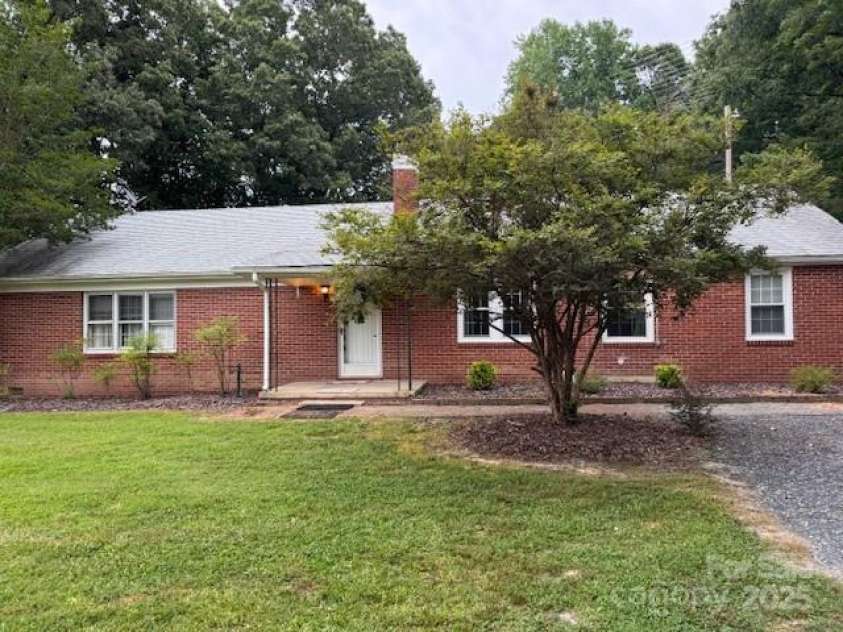 180 Tower Road, Troy, NC 27371.  MLS# CAR4275578, YatesRealty ID 1400. Front