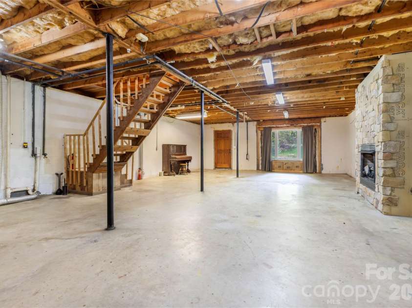 205 L And E Meadows Drive, Waynesville, NC 28786.  MLS# CAR4309569, YatesRealty ID 14001. 