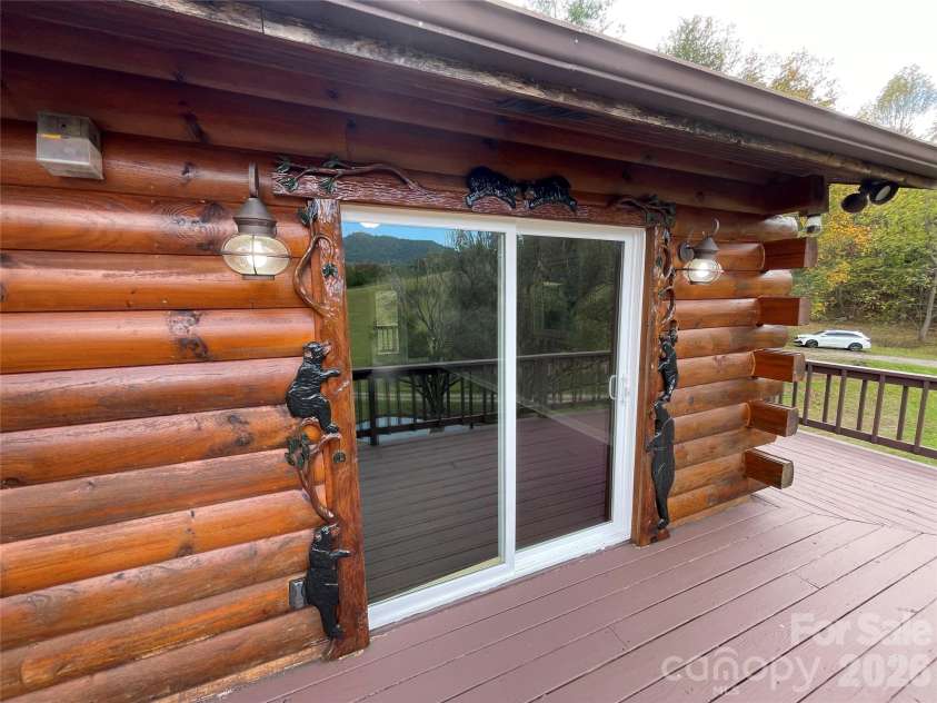 205 L And E Meadows Drive, Waynesville, NC 28786.  MLS# CAR4309569, YatesRealty ID 14001. 