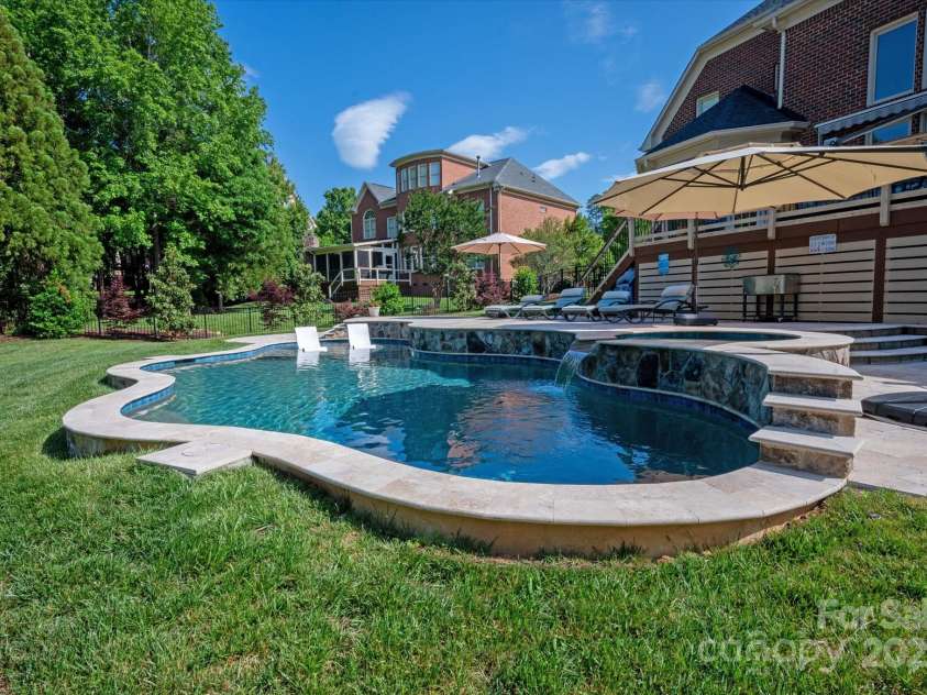 7507 Meadowgate Lane, Waxhaw, NC 28173.  MLS# CAR4257581, YatesRealty ID 14002. 