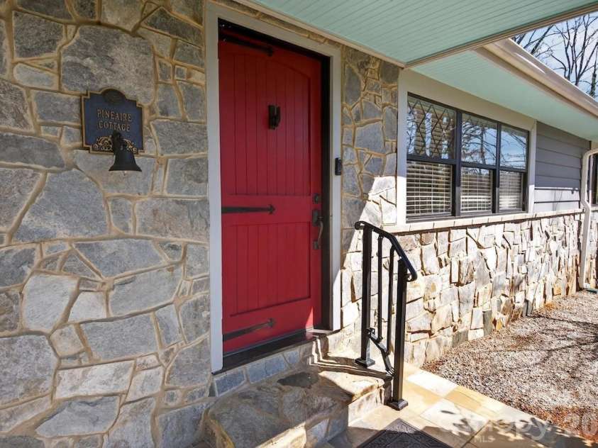 95 Whitney Avenue, Tryon, NC 28782.  MLS# CAR4354640, YatesRealty ID 14002. Beautiful red door!