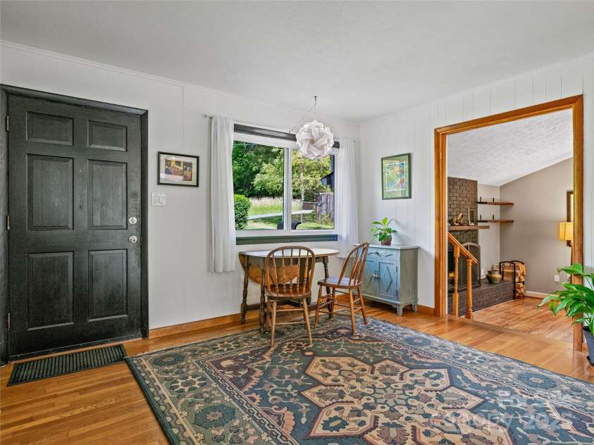 143 Mountain Crest Road, Swannanoa, NC 28778.  MLS# CAR4258338, YatesRealty ID 14003. 