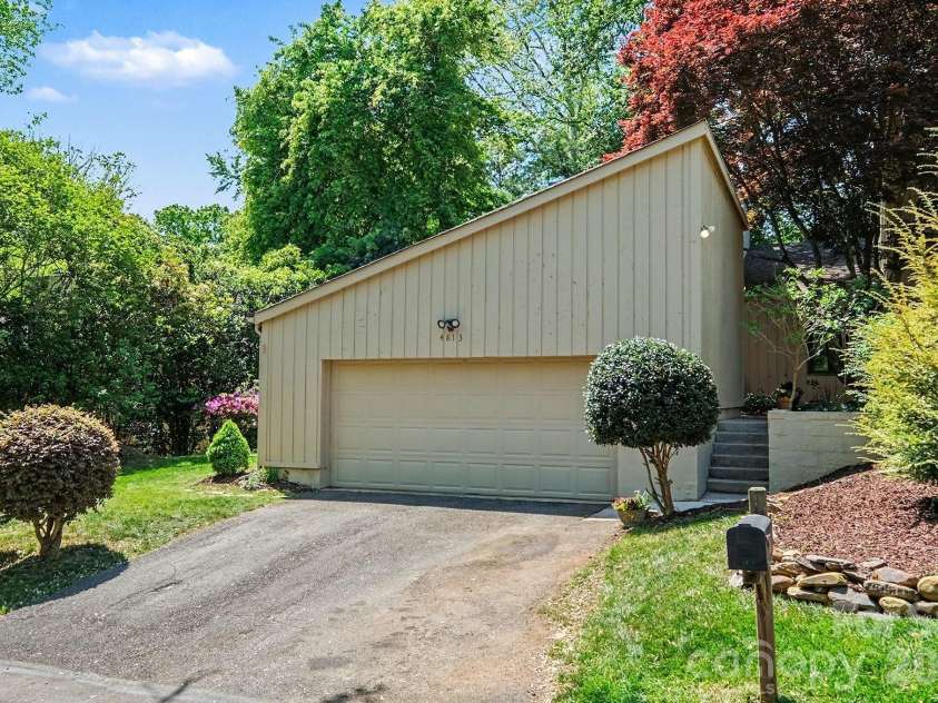 4813 Rounding Run Road, Charlotte, NC 28277.  MLS# CAR4368911, YatesRealty ID 14004. 
