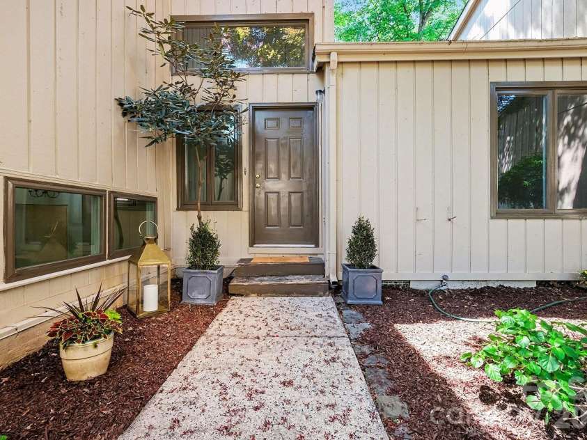 4813 Rounding Run Road, Charlotte, NC 28277.  MLS# CAR4368911, YatesRealty ID 14004. 