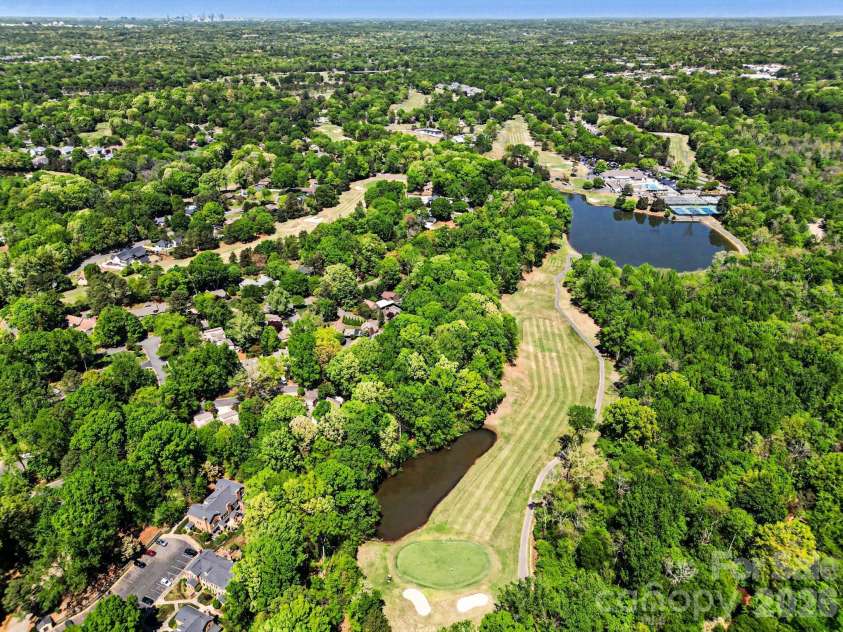 4813 Rounding Run Road, Charlotte, NC 28277.  MLS# CAR4368911, YatesRealty ID 14004. 