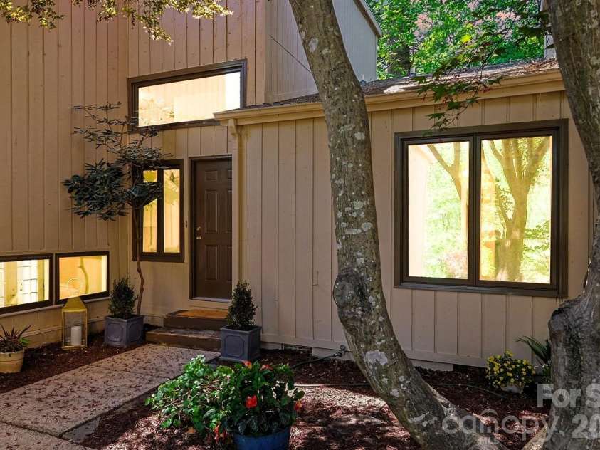 4813 Rounding Run Road, Charlotte, NC 28277.  MLS# CAR4368911, YatesRealty ID 14004. 