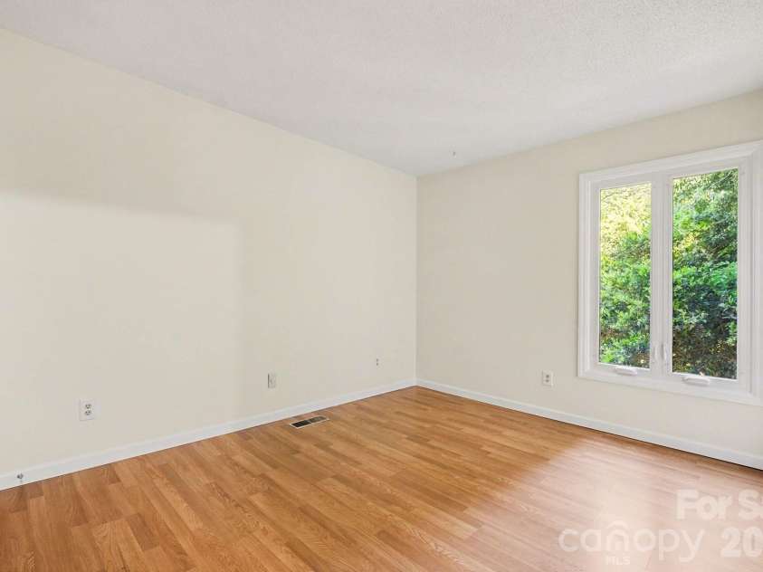 4813 Rounding Run Road, Charlotte, NC 28277.  MLS# CAR4368911, YatesRealty ID 14004. Bedroom 2