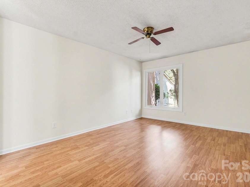 4813 Rounding Run Road, Charlotte, NC 28277.  MLS# CAR4368911, YatesRealty ID 14004. Primary Suite