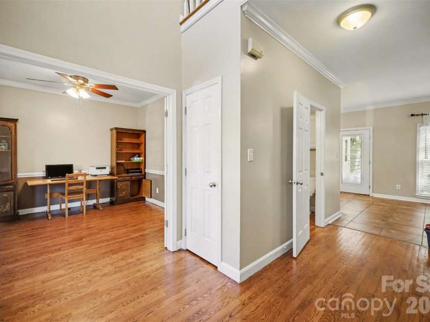1625 Kiawah Court, Gastonia, NC 28056.  MLS# CAR4367551, YatesRealty ID 14005. 