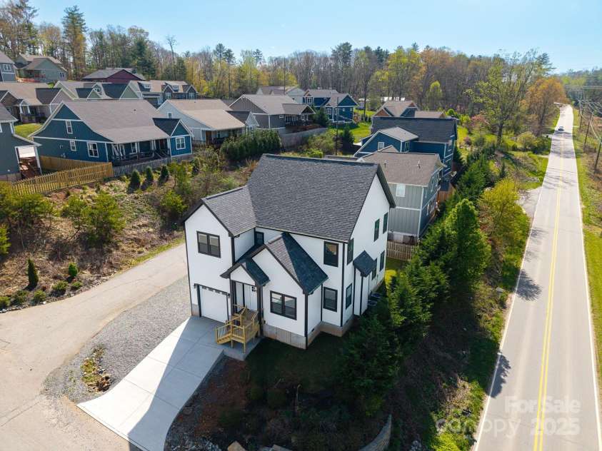 3 Weather Wood Drive, Arden, NC 28704.  MLS# CAR4248624, YatesRealty ID 14005. 