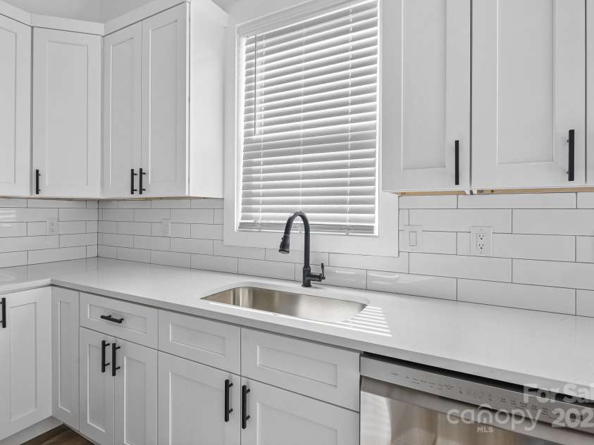 3 Weather Wood Drive, Arden, NC 28704.  MLS# CAR4248624, YatesRealty ID 14005. 