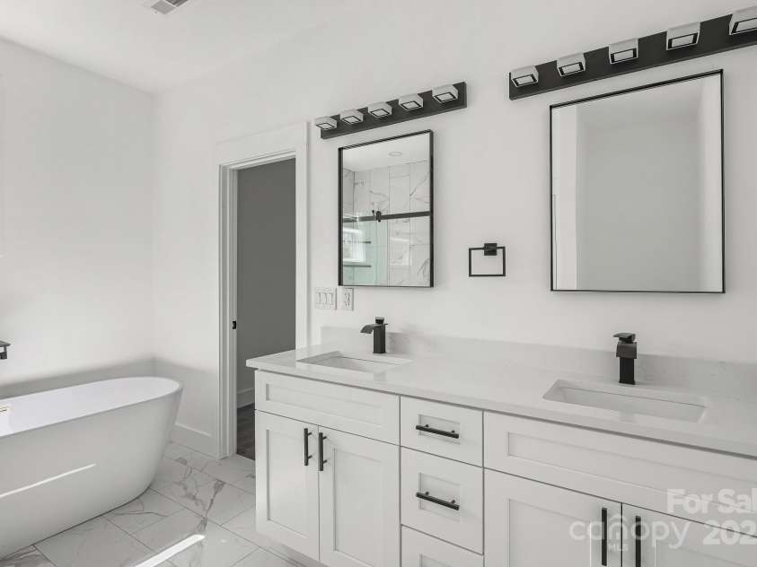 3 Weather Wood Drive, Arden, NC 28704.  MLS# CAR4248624, YatesRealty ID 14005. 