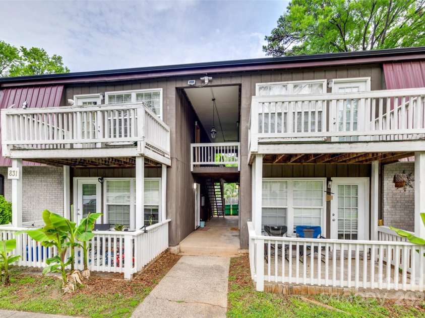 831 McAlway Road, Charlotte, NC 28211.  MLS# CAR4251307, YatesRealty ID 14006. 