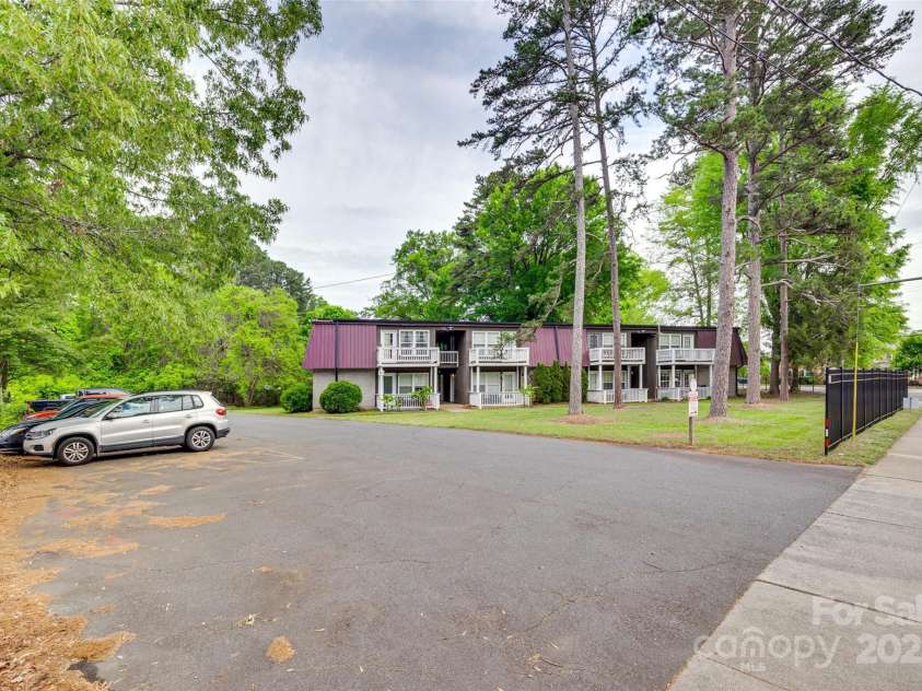831 McAlway Road, Charlotte, NC 28211.  MLS# CAR4251307, YatesRealty ID 14006. 