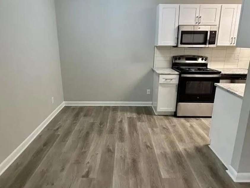 831 McAlway Road, Charlotte, NC 28211.  MLS# CAR4251307, YatesRealty ID 14006. 