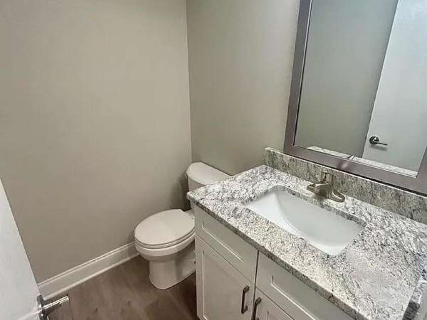 831 McAlway Road, Charlotte, NC 28211.  MLS# CAR4251307, YatesRealty ID 14006. 