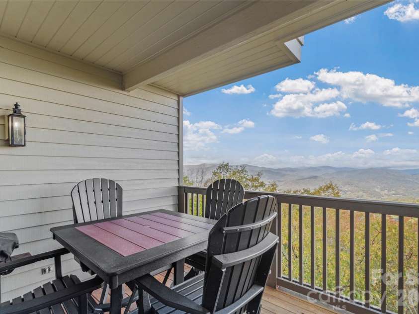 80 Slickrock Road, Burnsville, NC 28714.  MLS# CAR4310307, YatesRealty ID 14008. 