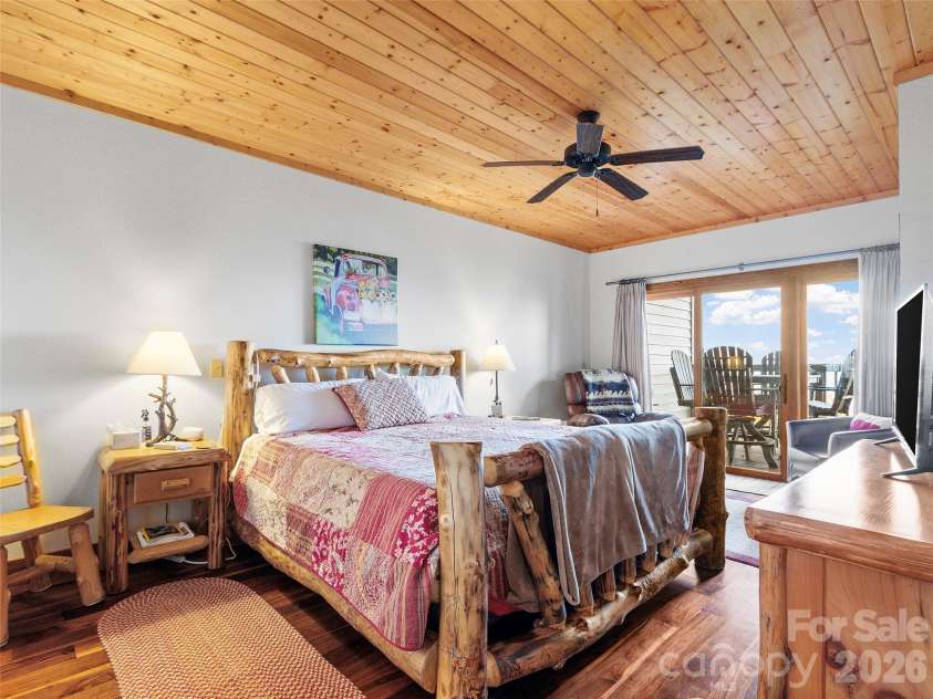 80 Slickrock Road, Burnsville, NC 28714.  MLS# CAR4310307, YatesRealty ID 14008. 