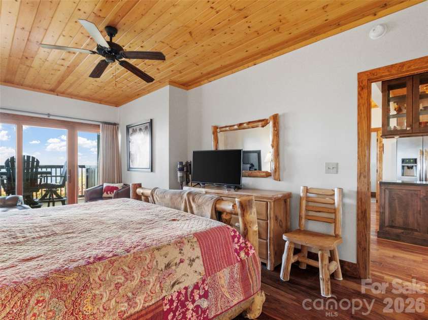 80 Slickrock Road, Burnsville, NC 28714.  MLS# CAR4310307, YatesRealty ID 14008. 