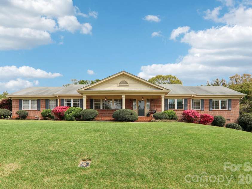 221 Huntley Street, Spindale, NC 28160.  MLS# CAR4366655, YatesRealty ID 14009. 
