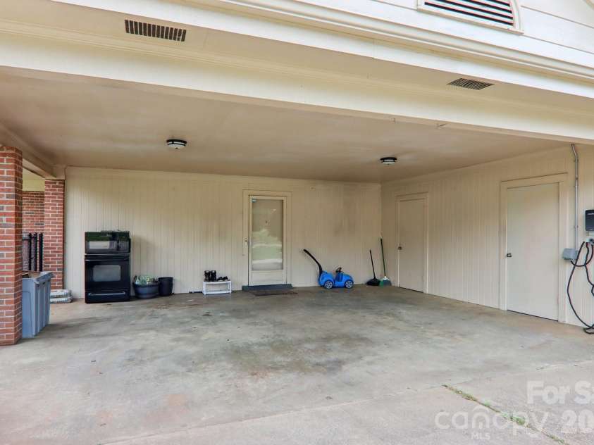 221 Huntley Street, Spindale, NC 28160.  MLS# CAR4366655, YatesRealty ID 14009. 