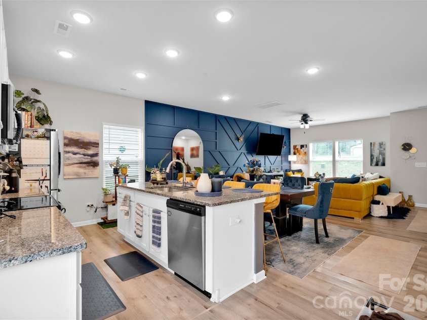 4301 Grove Street, Charlotte, NC 28269.  MLS# CAR4360431, YatesRealty ID 14010. 