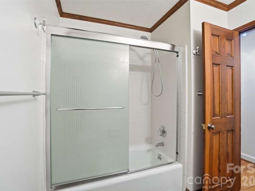 534 Aldeborough Lane, Charlotte, NC 28270.  MLS# CAR4356427, YatesRealty ID 14010. 