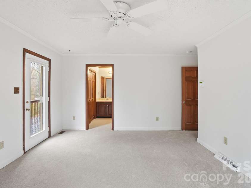 534 Aldeborough Lane, Charlotte, NC 28270.  MLS# CAR4356427, YatesRealty ID 14010. Primary bedroom