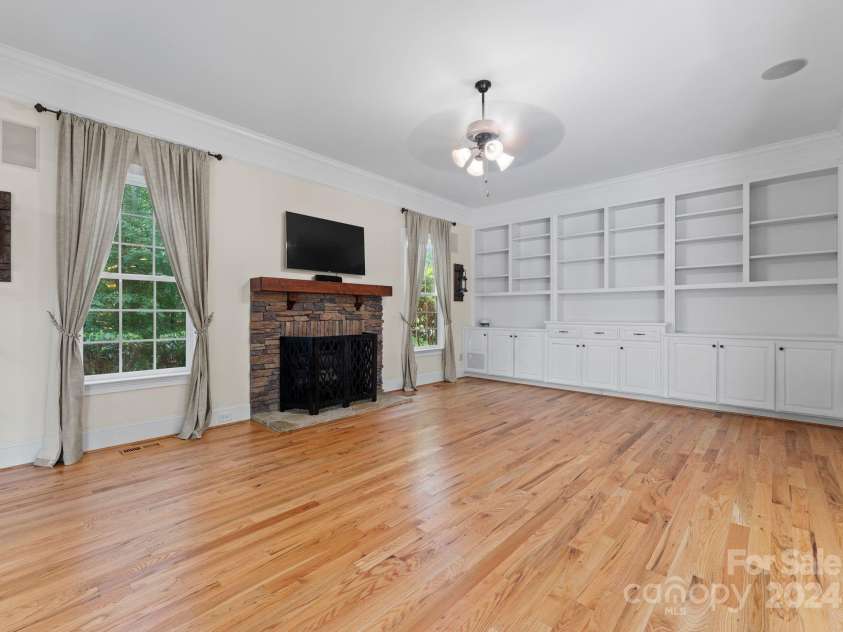 124 Streamwood Road, Troutman, NC 28166.  MLS# CAR4177890, YatesRealty ID 14011. 