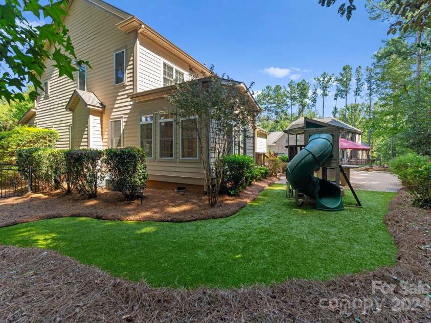 124 Streamwood Road, Troutman, NC 28166.  MLS# CAR4177890, YatesRealty ID 14011. 