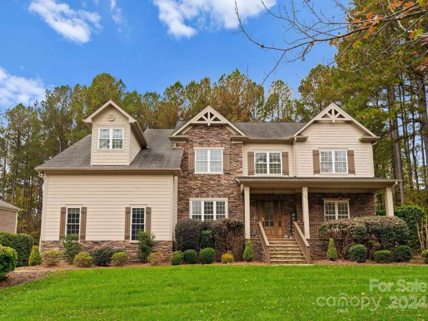 124 Streamwood Road, Troutman, NC 28166.  MLS# CAR4177890, YatesRealty ID 14011. 