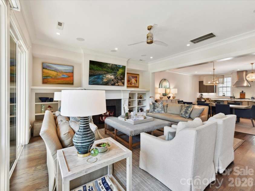 6531 Hazelton Drive, Charlotte, NC 28210.  MLS# CAR4365129, YatesRealty ID 14011. 