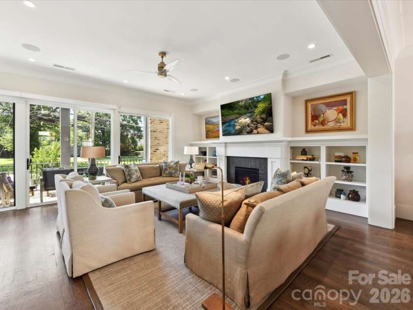 6531 Hazelton Drive, Charlotte, NC 28210.  MLS# CAR4365129, YatesRealty ID 14011. 
