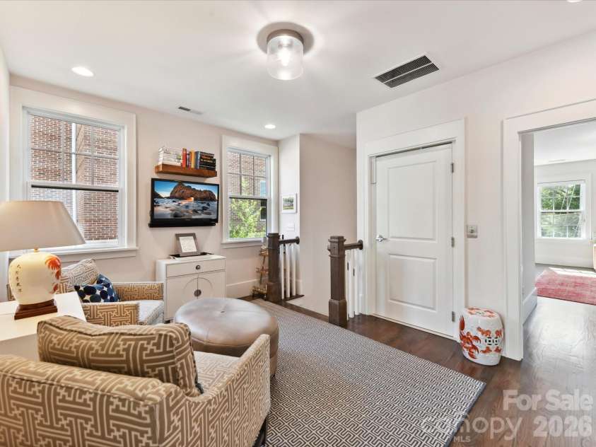 6531 Hazelton Drive, Charlotte, NC 28210.  MLS# CAR4365129, YatesRealty ID 14011. 