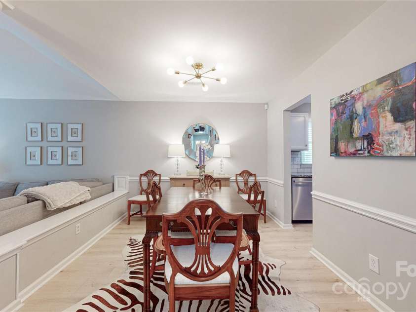 2715 Selwyn Avenue, Charlotte, NC 28209.  MLS# CAR4256844, YatesRealty ID 14014. 