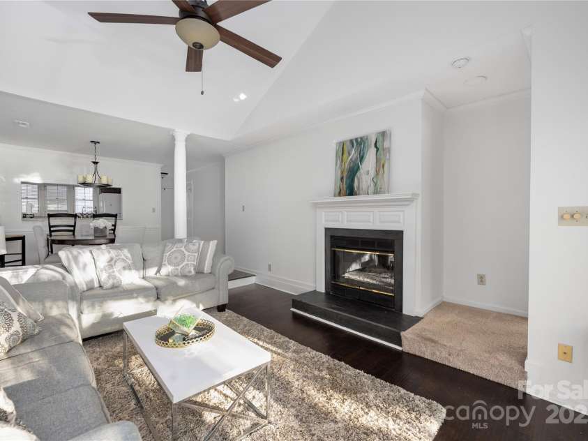 2715 Selwyn Avenue, Charlotte, NC 28209.  MLS# CAR4315408, YatesRealty ID 14014. 