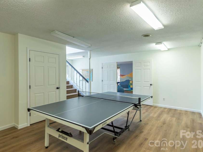 46 Foxberry Drive, Arden, NC 28704.  MLS# CAR4341597, YatesRealty ID 14016. In