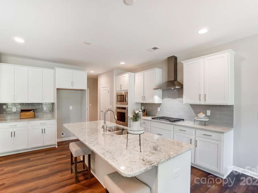 10408 Audubon Ridge Drive, Cornelius, NC 28031.  MLS# CAR4235641, YatesRealty ID 14017. 