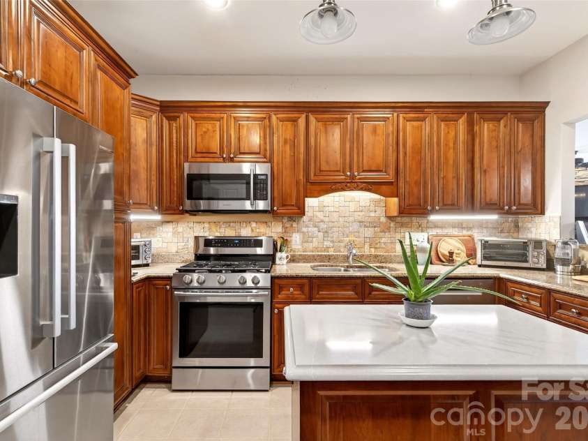 182 Baby Fox Drive, Marion, NC 28752.  MLS# CAR4359014, YatesRealty ID 14017. 