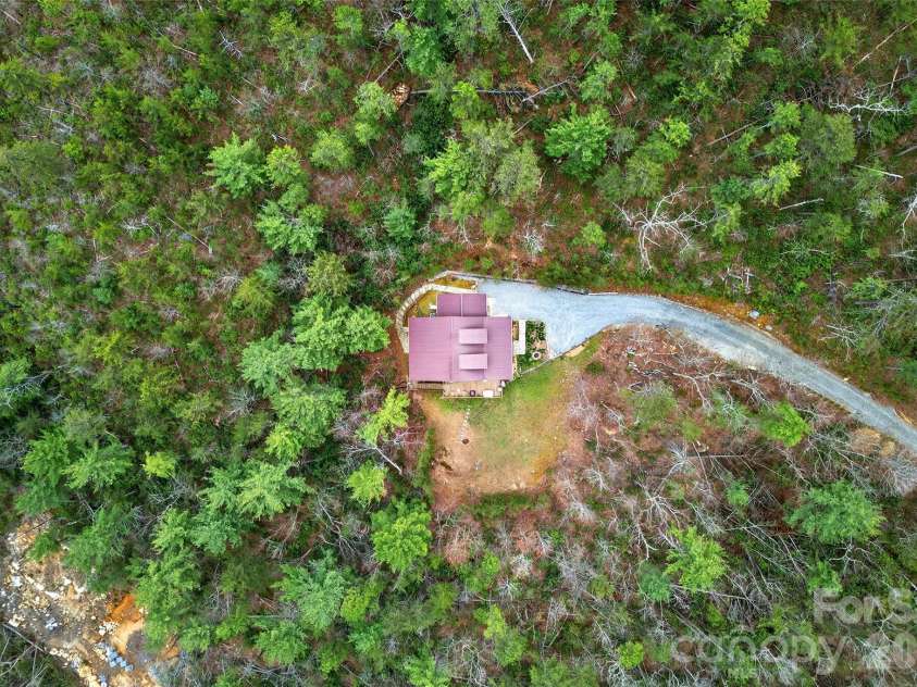 182 Baby Fox Drive, Marion, NC 28752.  MLS# CAR4359014, YatesRealty ID 14017. 