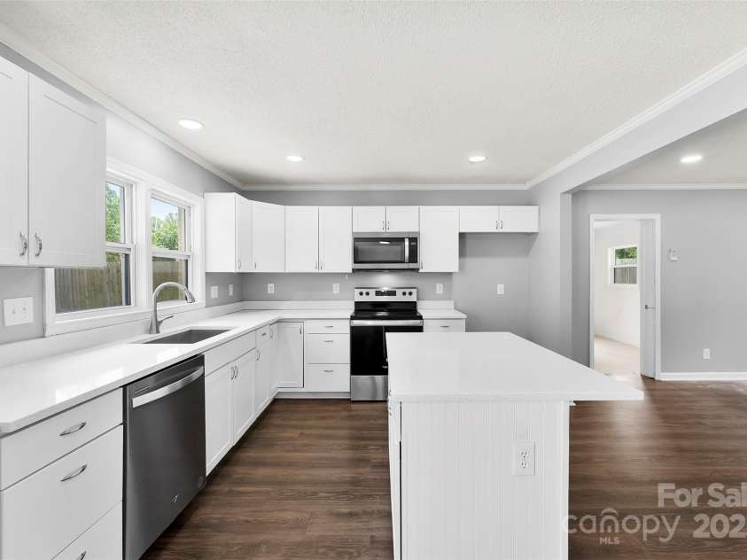 228 Tot Dellinger Road, Cherryville, NC 28021.  MLS# CAR4227724, YatesRealty ID 14018. 